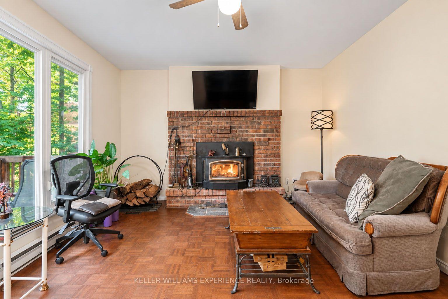 Photo 15 of 1099 Sherwood Forest Road, Bracebridge, Oakley — HOMEH