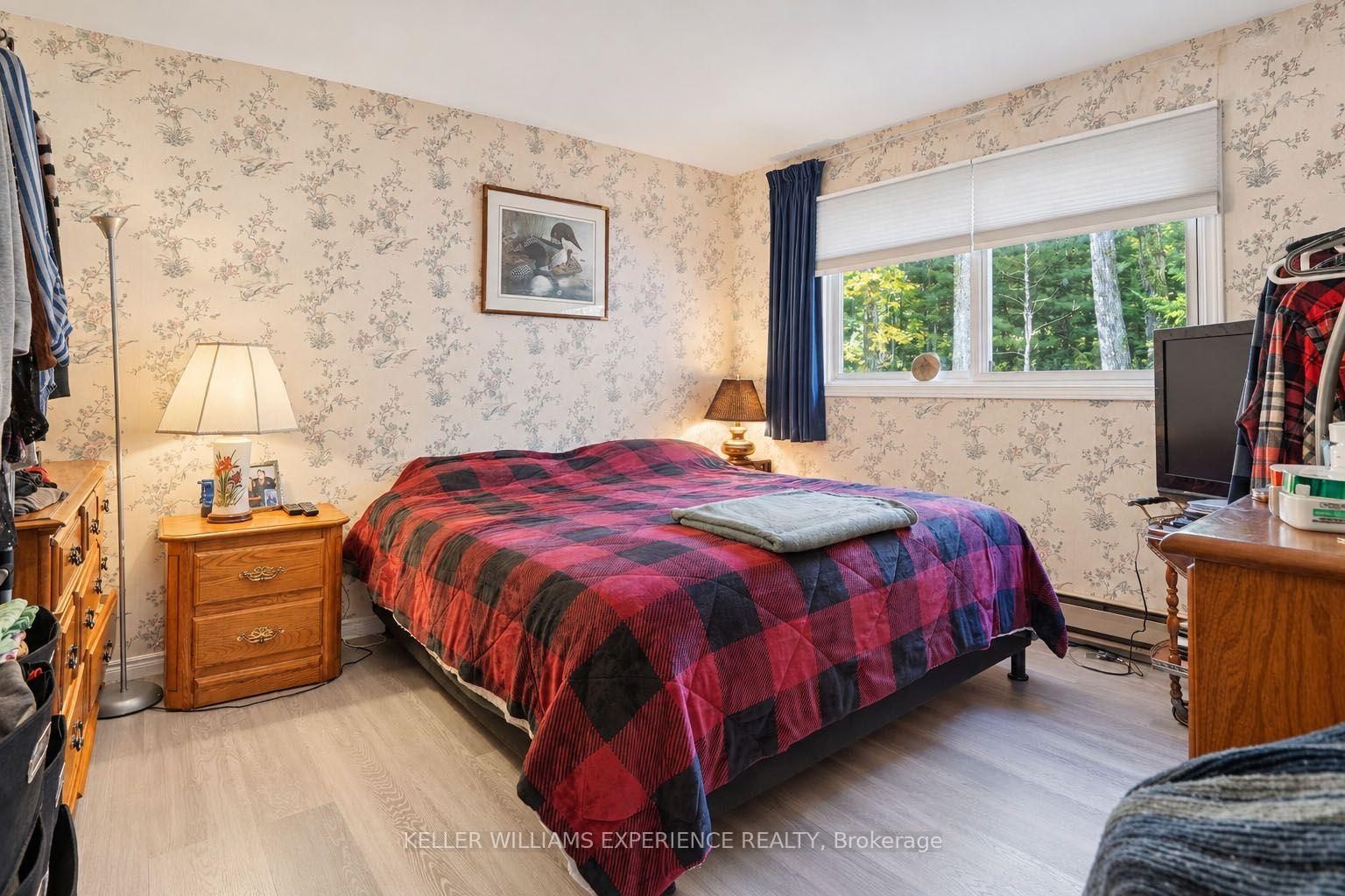 Photo 16 of 1099 Sherwood Forest Road, Bracebridge, Oakley — HOMEH