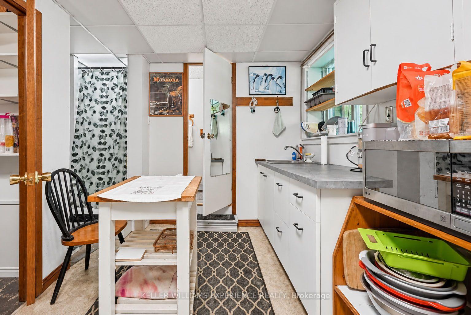 Photo 23 of 1099 Sherwood Forest Road, Bracebridge, Oakley — HOMEH