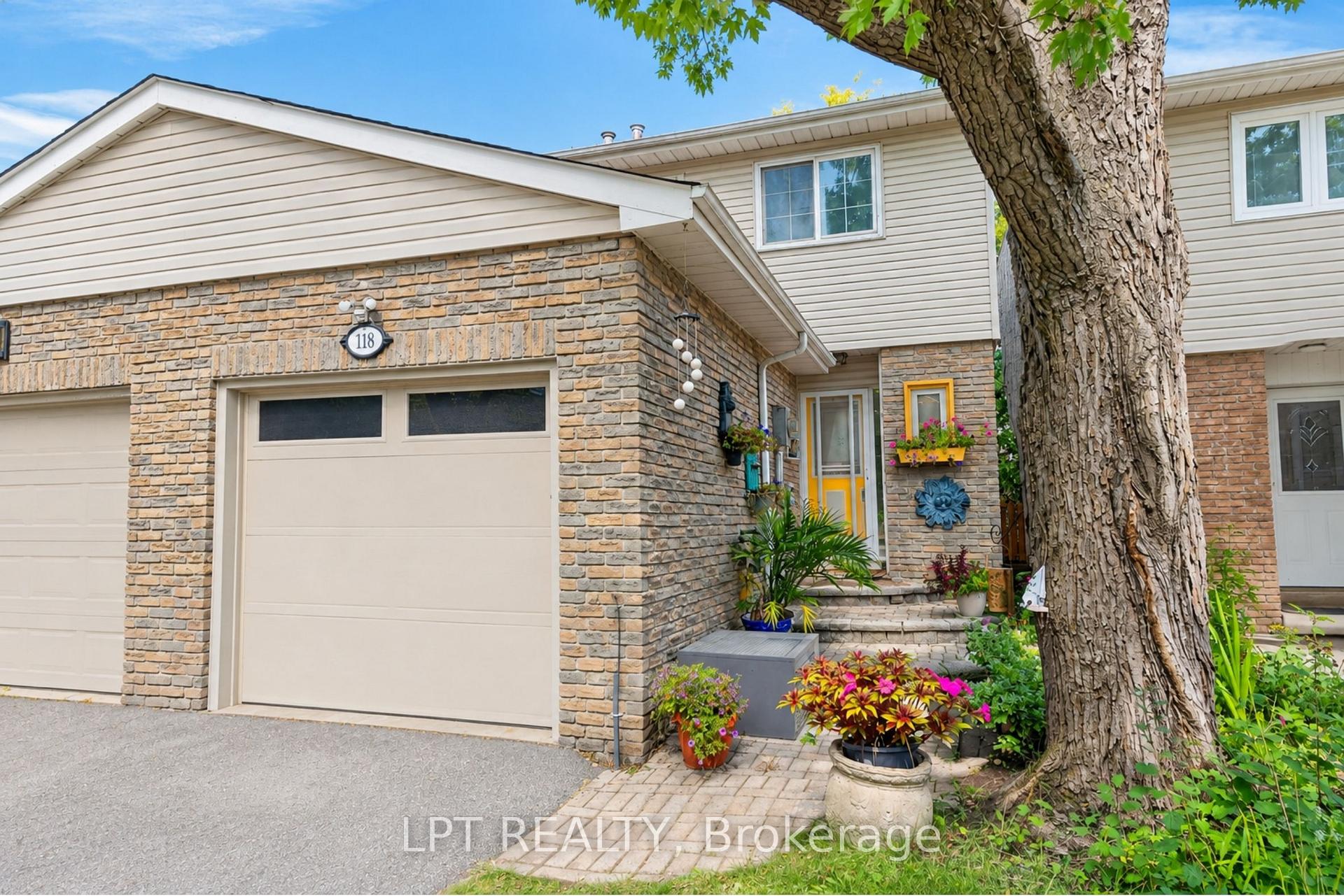 Photo 5 of 118 Tamarack Drive, Markham, Aileen-Willowbrook — HOMEH
