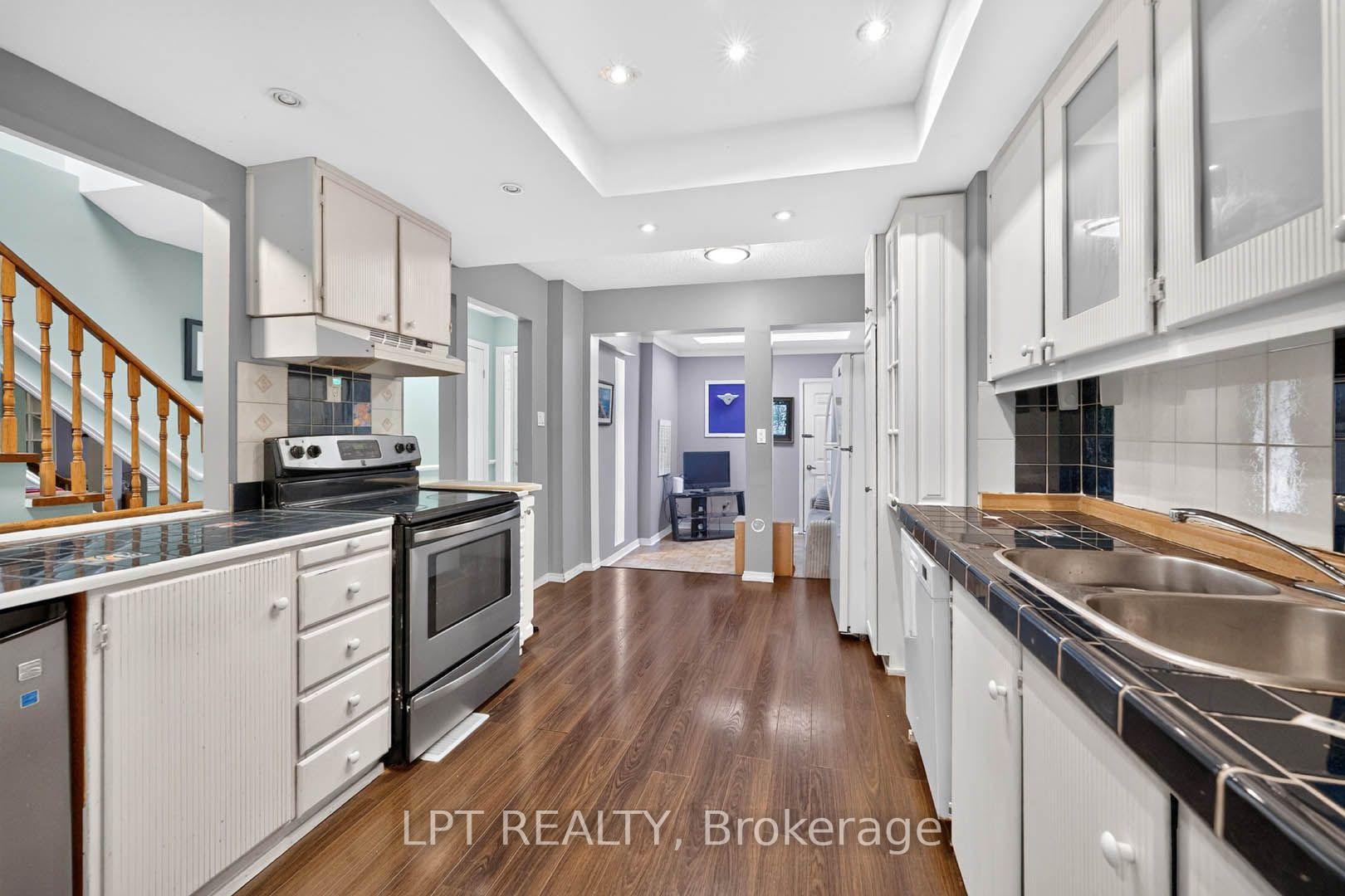 Photo 19 of 118 Tamarack Drive, Markham, Aileen-Willowbrook — HOMEH