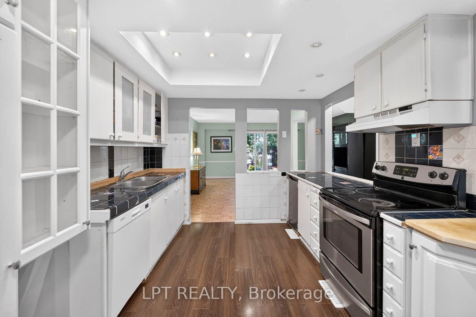 Photo 20 of 118 Tamarack Drive, Markham, Aileen-Willowbrook — HOMEH