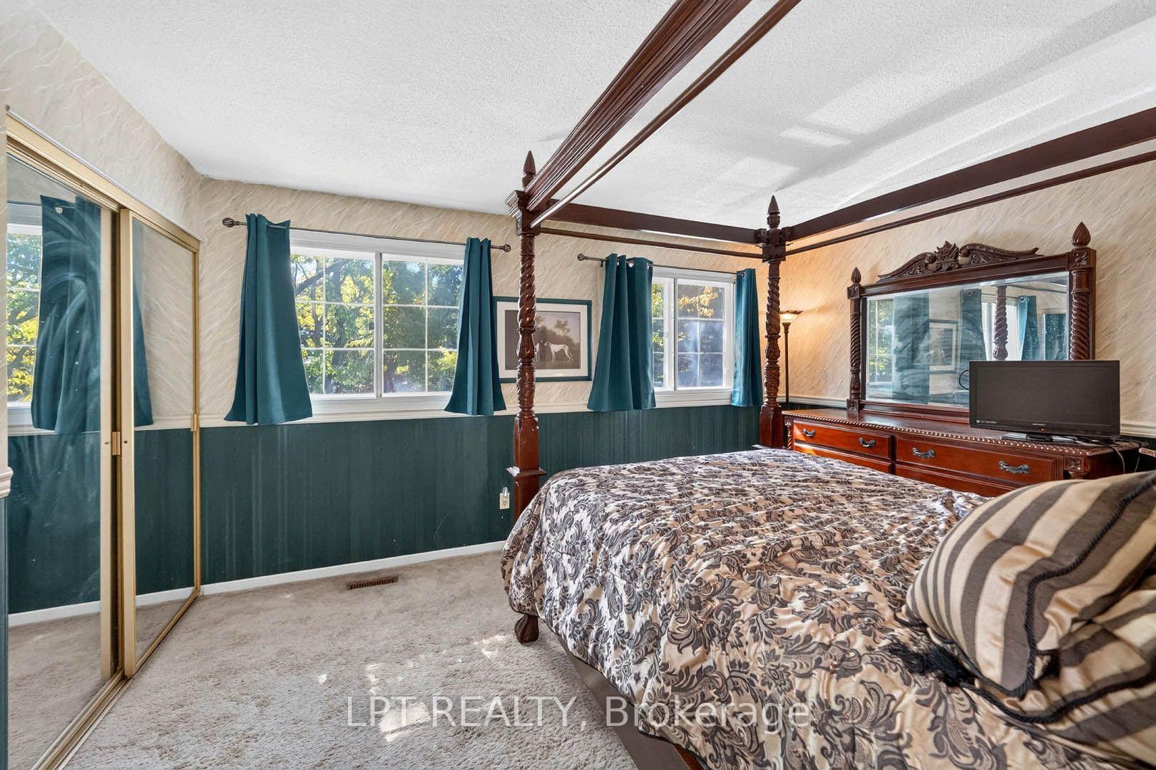 Photo 29 of 118 Tamarack Drive, Markham, Aileen-Willowbrook — HOMEH