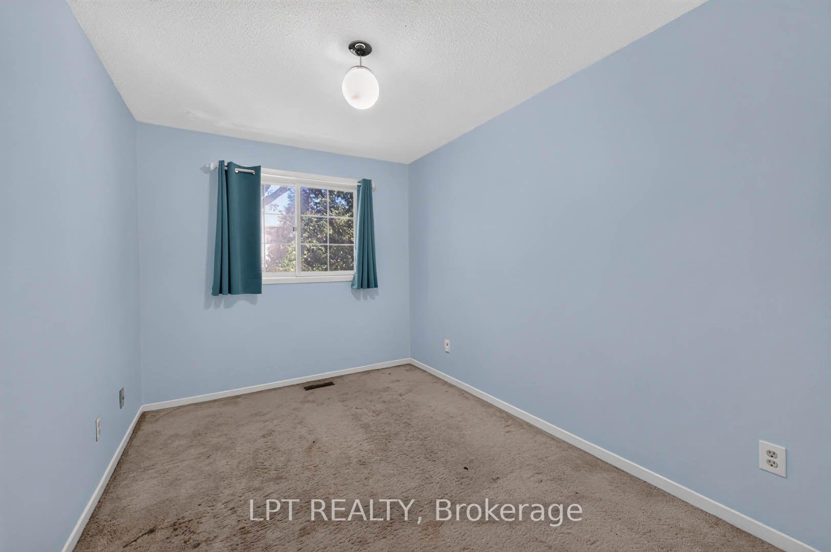 Photo 33 of 118 Tamarack Drive, Markham, Aileen-Willowbrook — HOMEH
