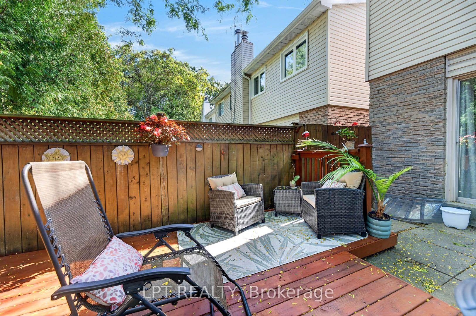 Photo 45 of 118 Tamarack Drive, Markham, Aileen-Willowbrook — HOMEH
