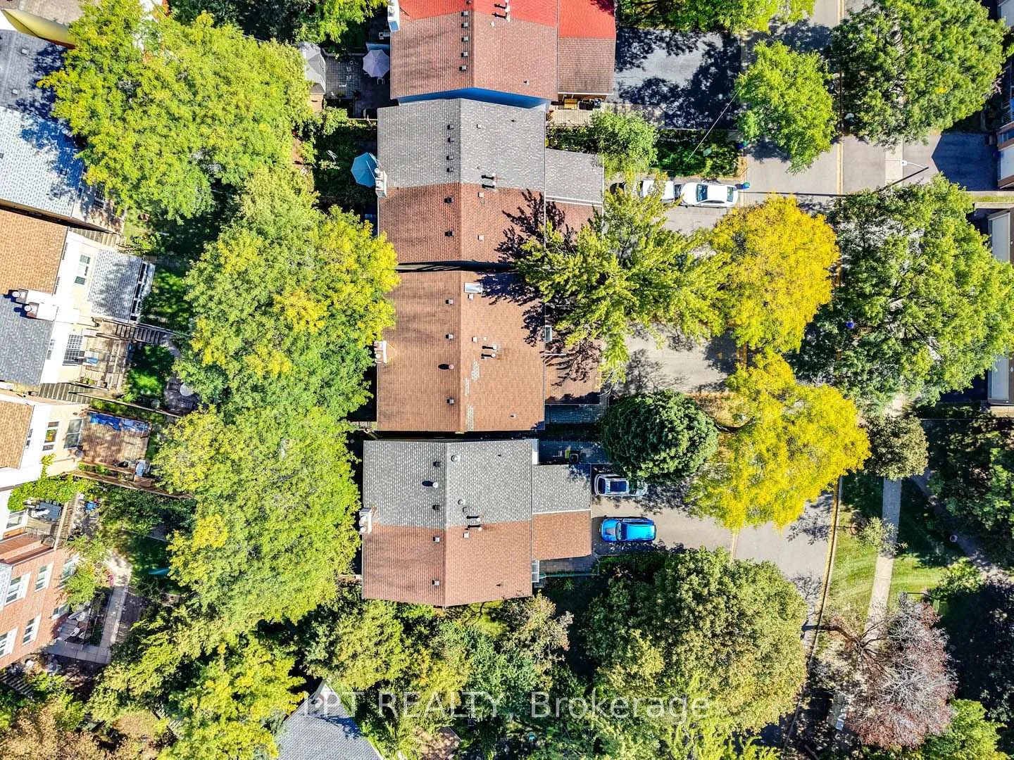 Photo 10 of 118 Tamarack Drive, Markham, Aileen-Willowbrook — HOMEH