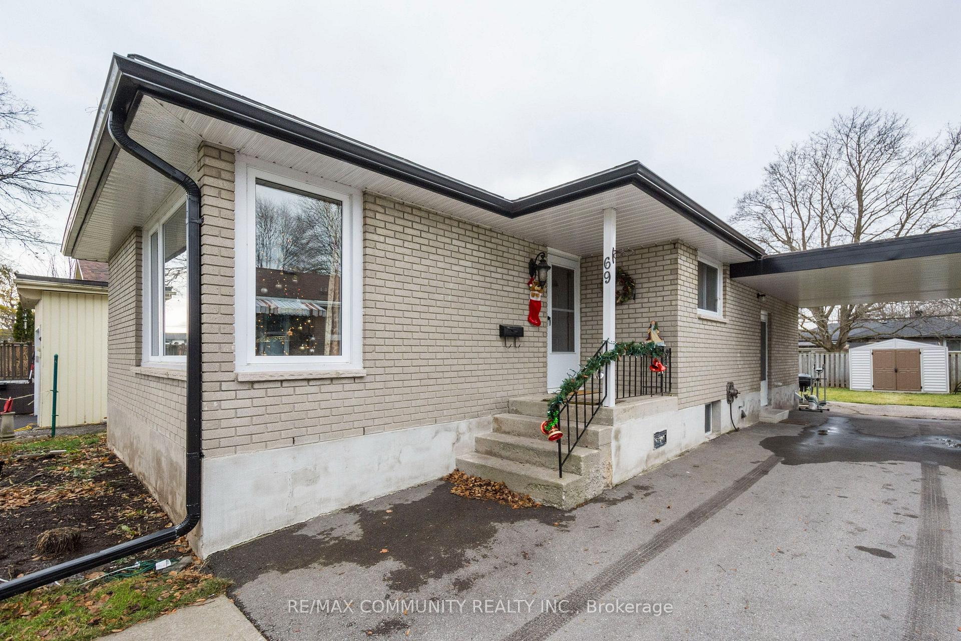 Photo 2 of Unit Main Floor, 69 Elizabeth Crescent, Belleville, Belleville Ward — HOMEH
