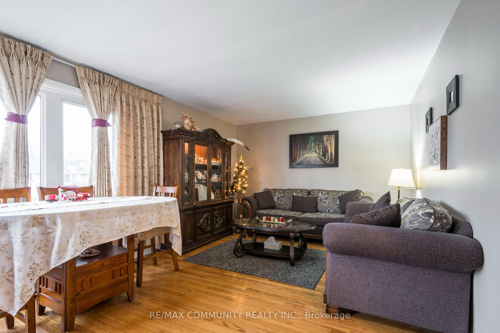 Photo 6 of Unit Main Floor, 69 Elizabeth Crescent, Belleville, Belleville Ward — HOMEH