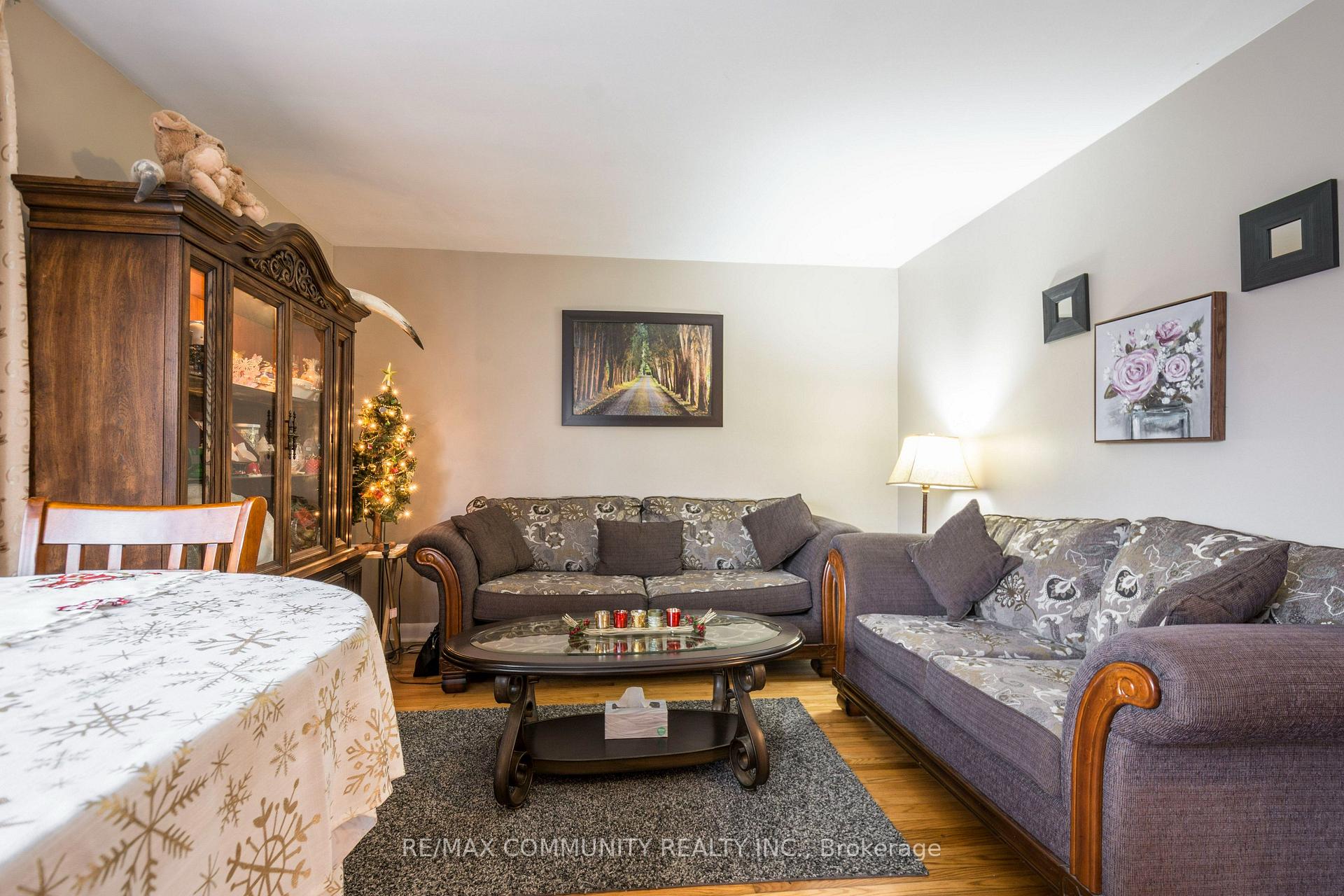 Photo 7 of Unit Main Floor, 69 Elizabeth Crescent, Belleville, Belleville Ward — HOMEH