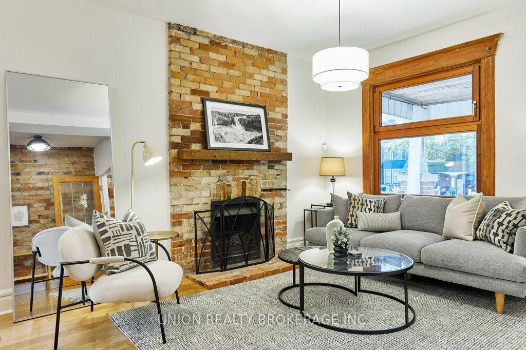 Photo 4 of 16 Cedar Avenue, Toronto, The Beaches — HOMEH