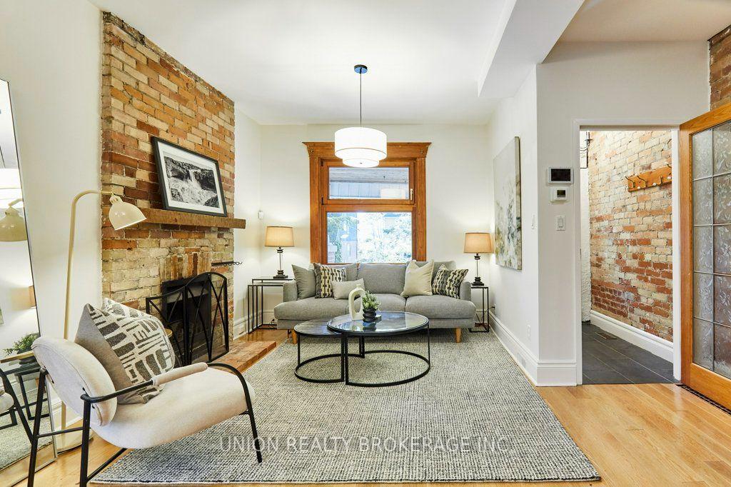 Photo 5 of 16 Cedar Avenue, Toronto, The Beaches — HOMEH