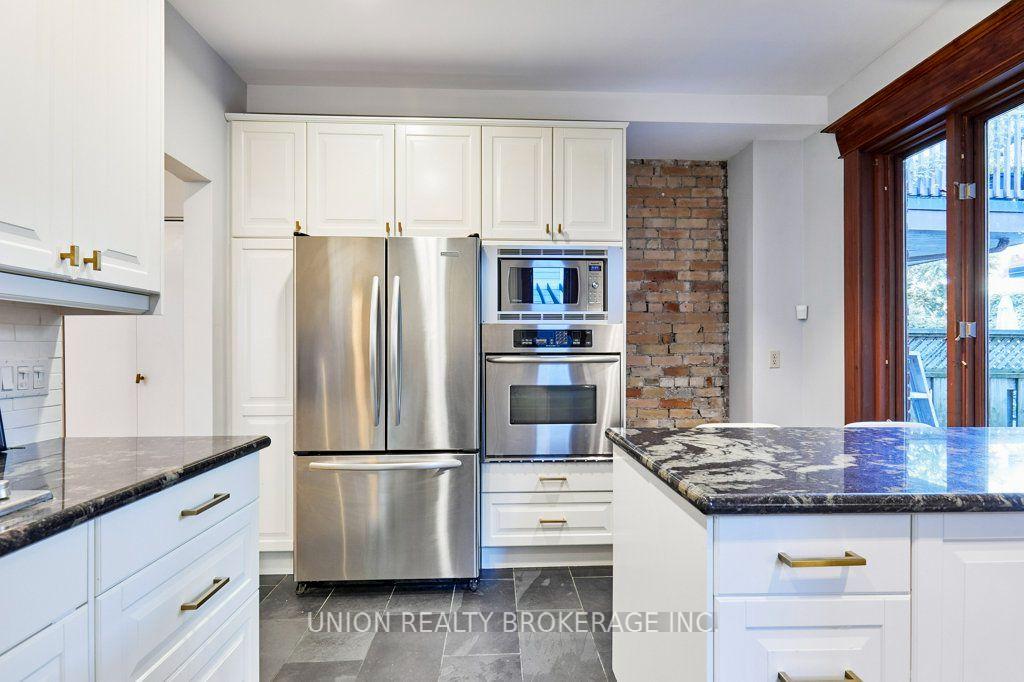Photo 13 of 16 Cedar Avenue, Toronto, The Beaches — HOMEH
