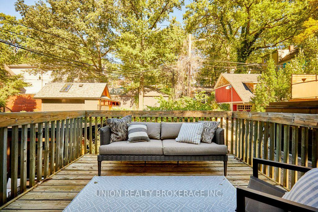 Photo 21 of 16 Cedar Avenue, Toronto, The Beaches — HOMEH