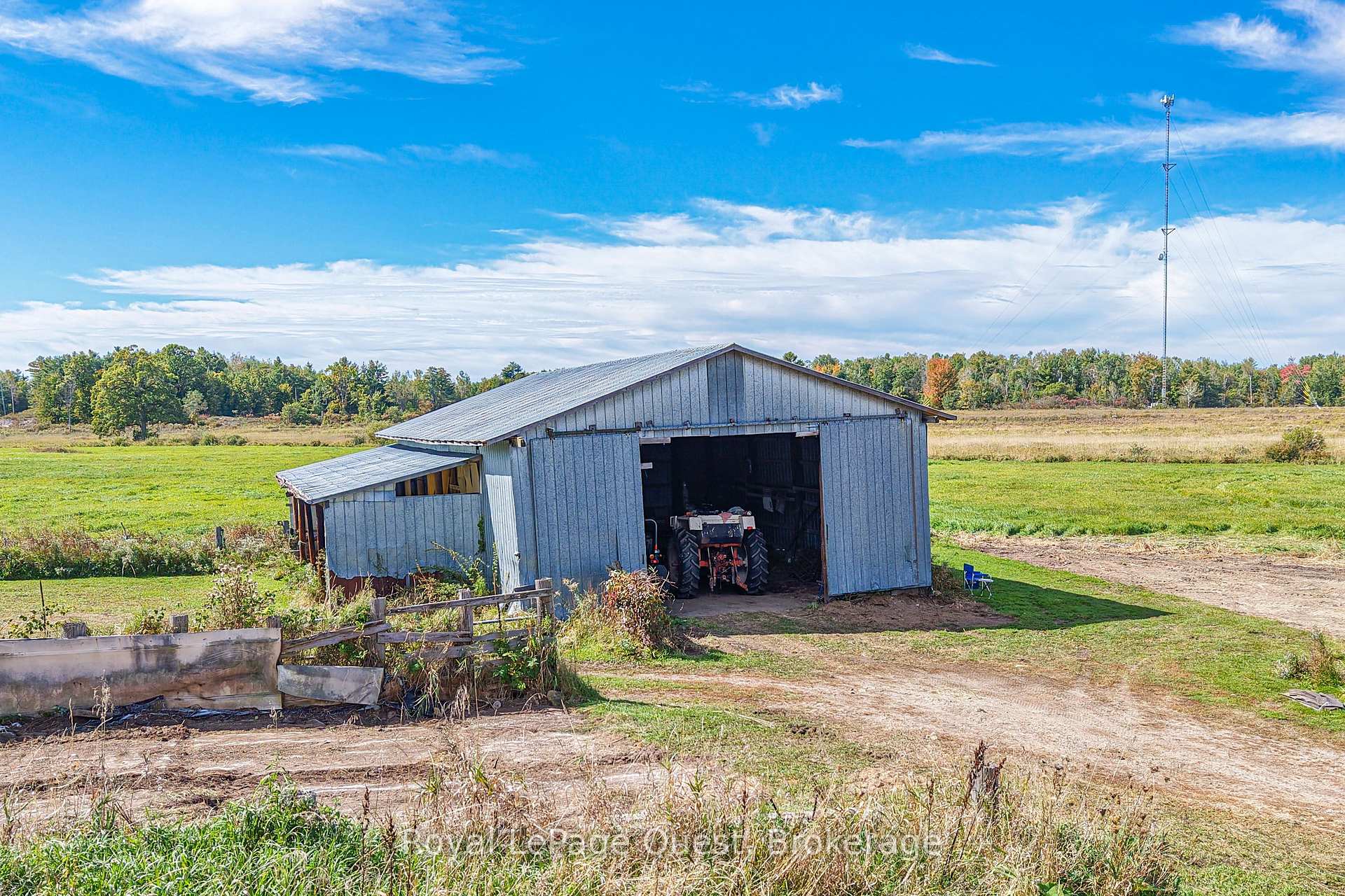 Photo 4 of 2750 Fairgrounds Road, Ramara, Rural Ramara — HOMEH