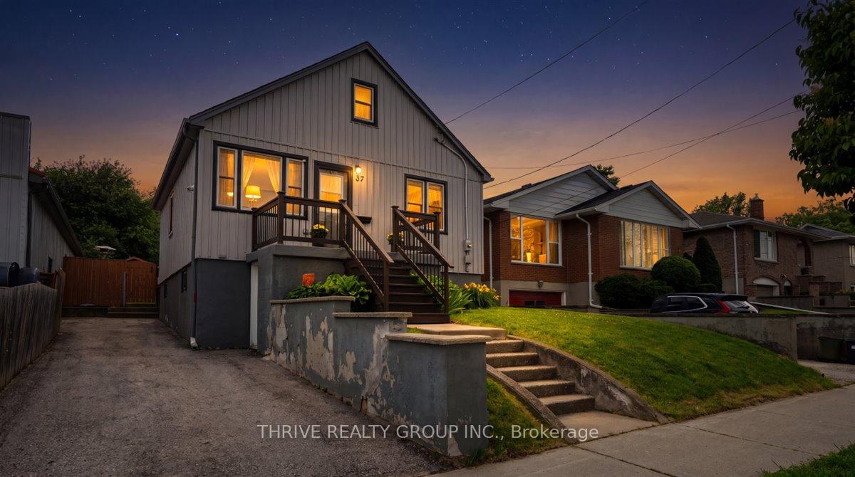 Photo of 37 Emery Street W