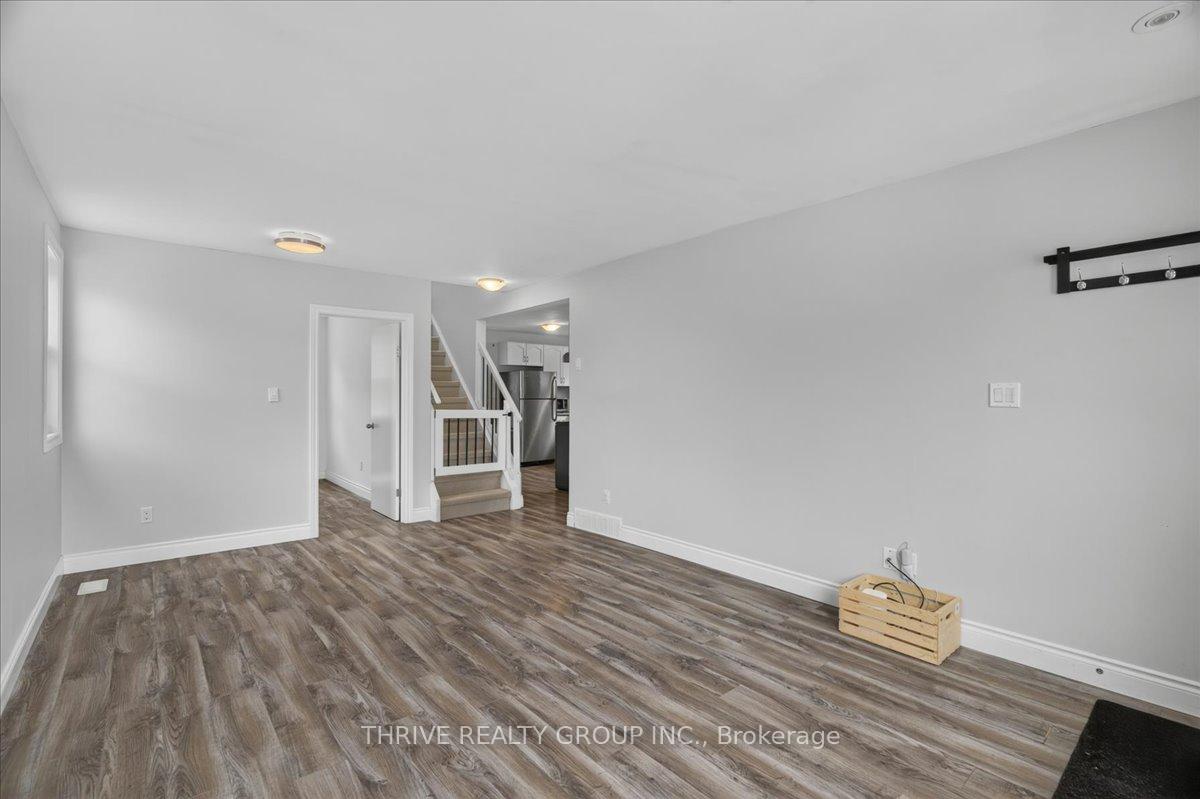 Photo 13 of 37 Emery Street W, London, South E — HOMEH