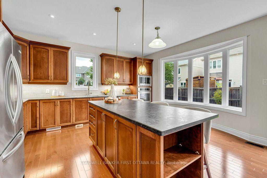 Photo 20 of 163 Sonesta Circle, Ottawa, Stittsville (North) — HOMEH