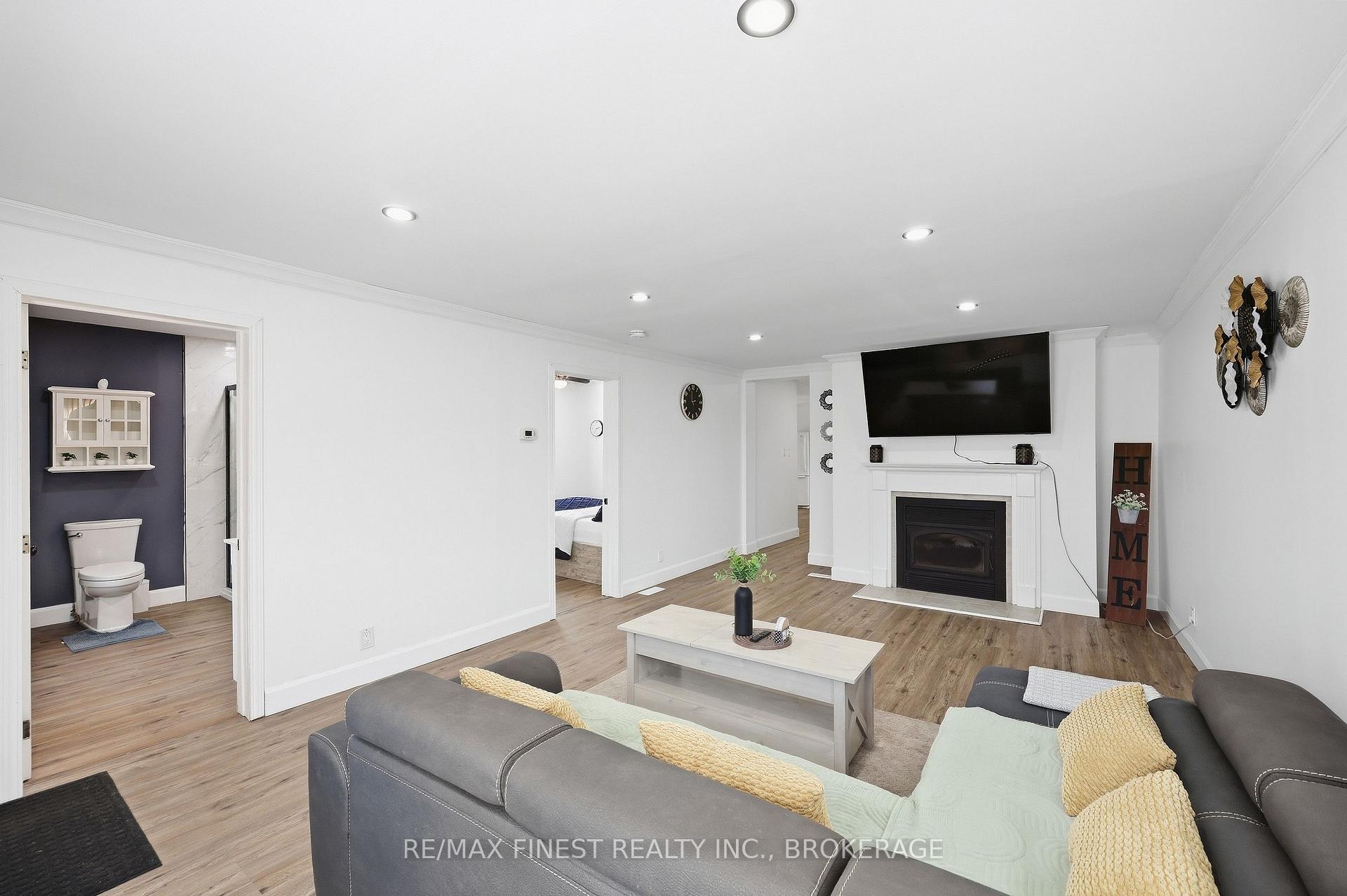 Photo 7 of 125 James Street, Kingston, East of Sir John A. Blvd — HOMEH