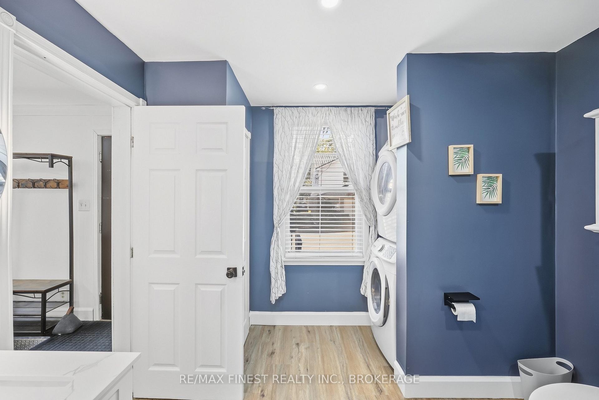 Photo 11 of 125 James Street, Kingston, East of Sir John A. Blvd — HOMEH