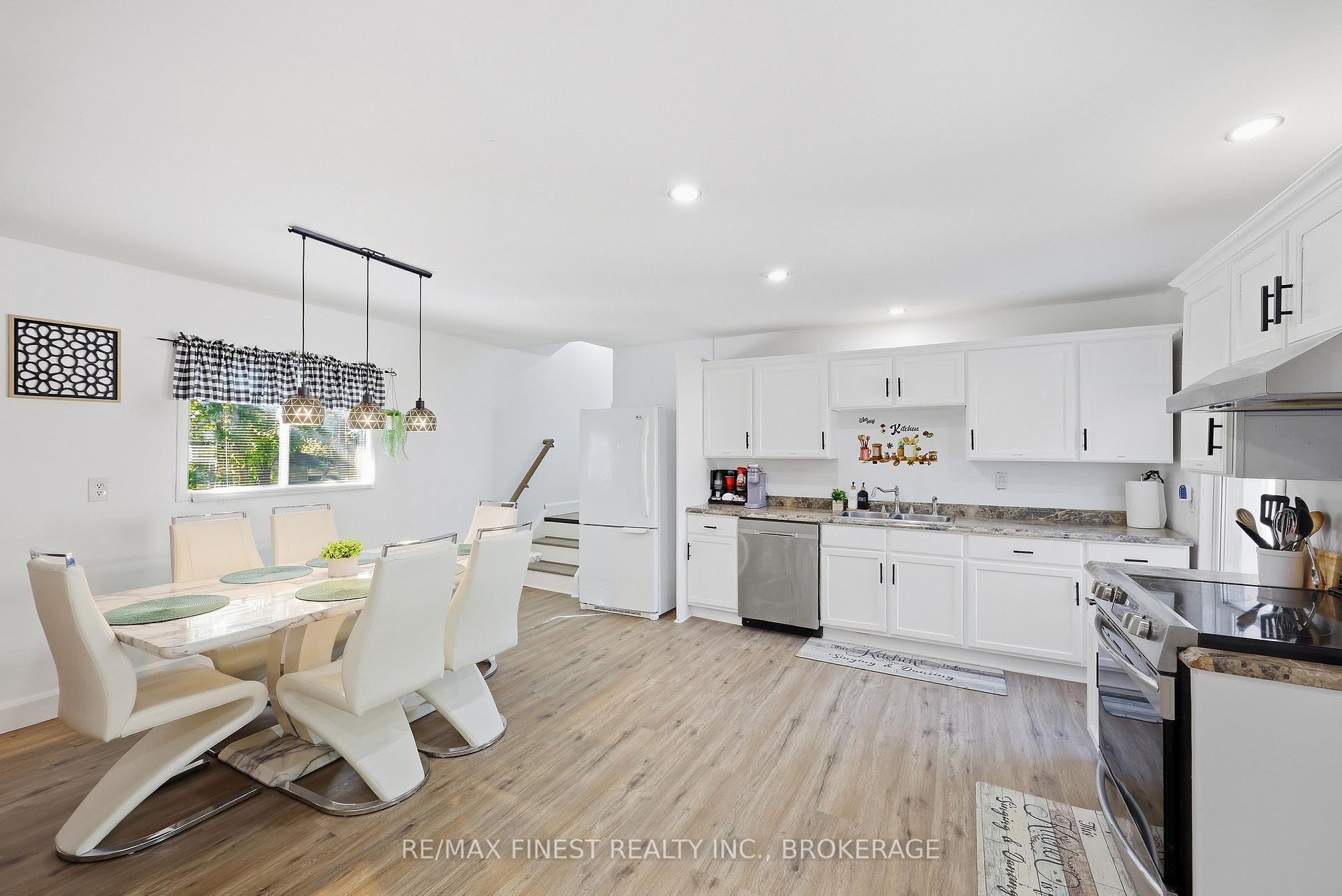 Photo 15 of 125 James Street, Kingston, East of Sir John A. Blvd — HOMEH