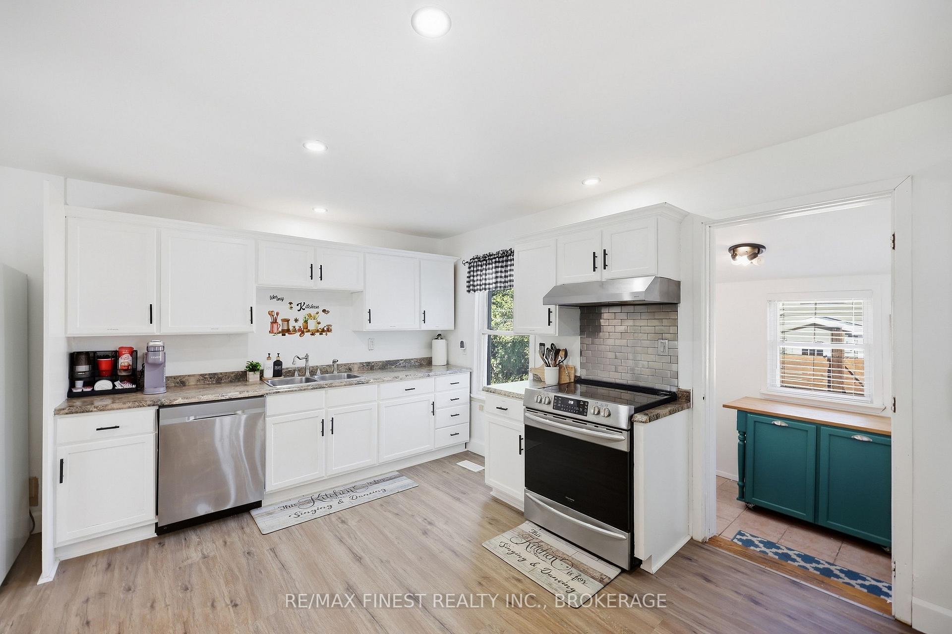 Photo 16 of 125 James Street, Kingston, East of Sir John A. Blvd — HOMEH