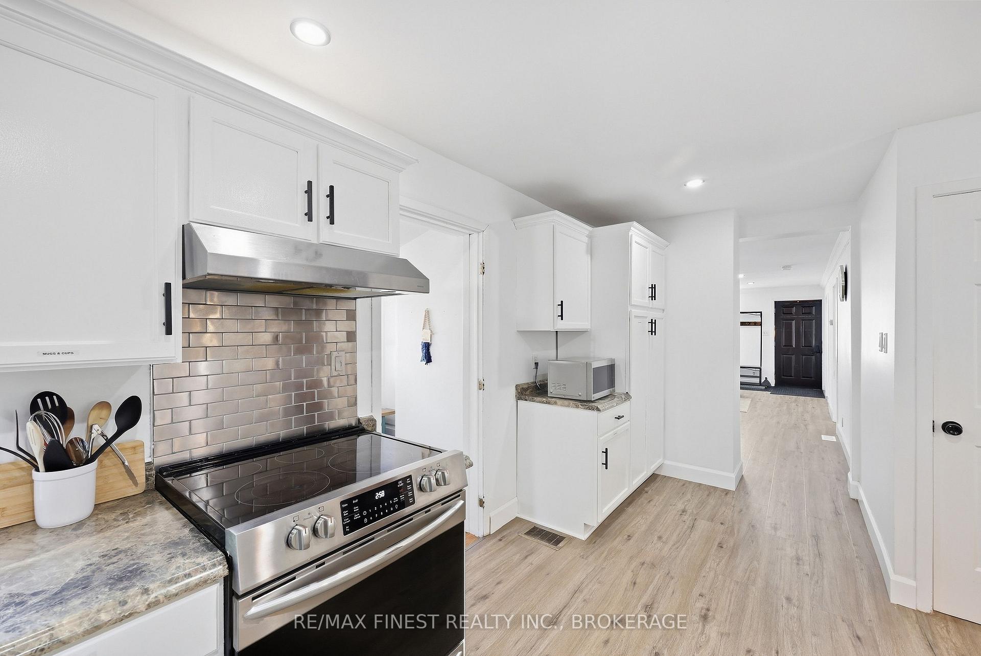 Photo 18 of 125 James Street, Kingston, East of Sir John A. Blvd — HOMEH