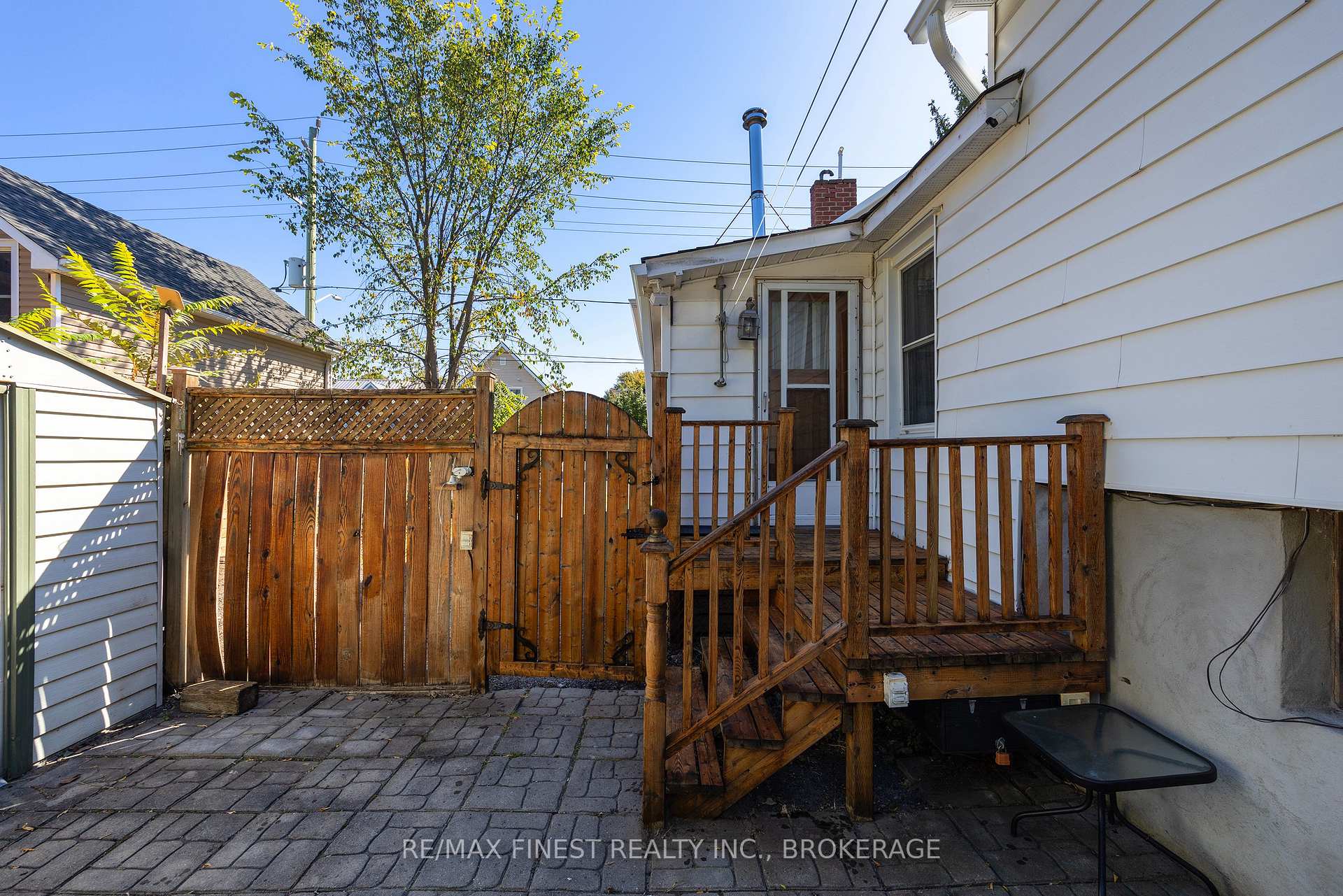 Photo 40 of 125 James Street, Kingston, East of Sir John A. Blvd — HOMEH