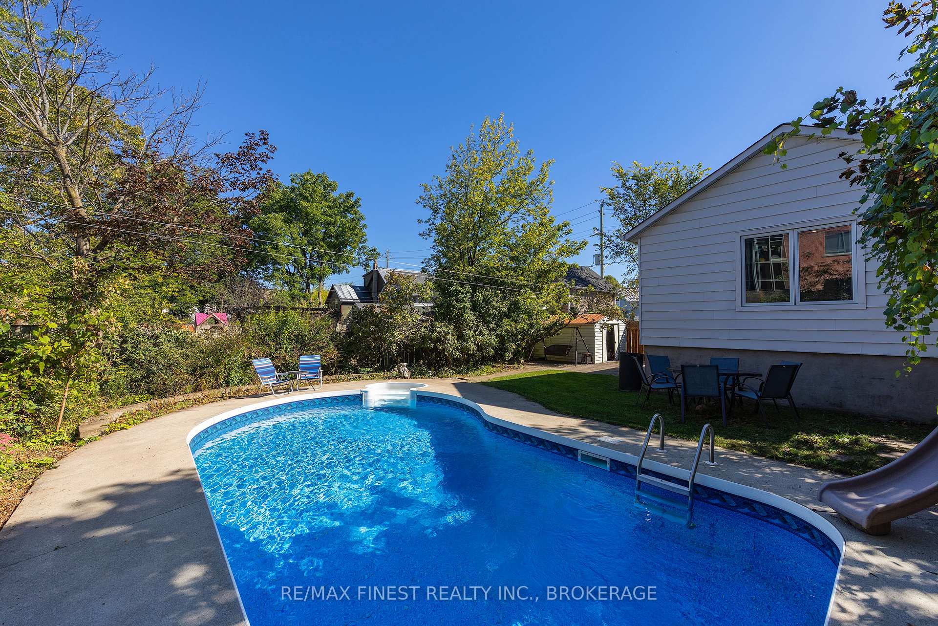 Photo 44 of 125 James Street, Kingston, East of Sir John A. Blvd — HOMEH