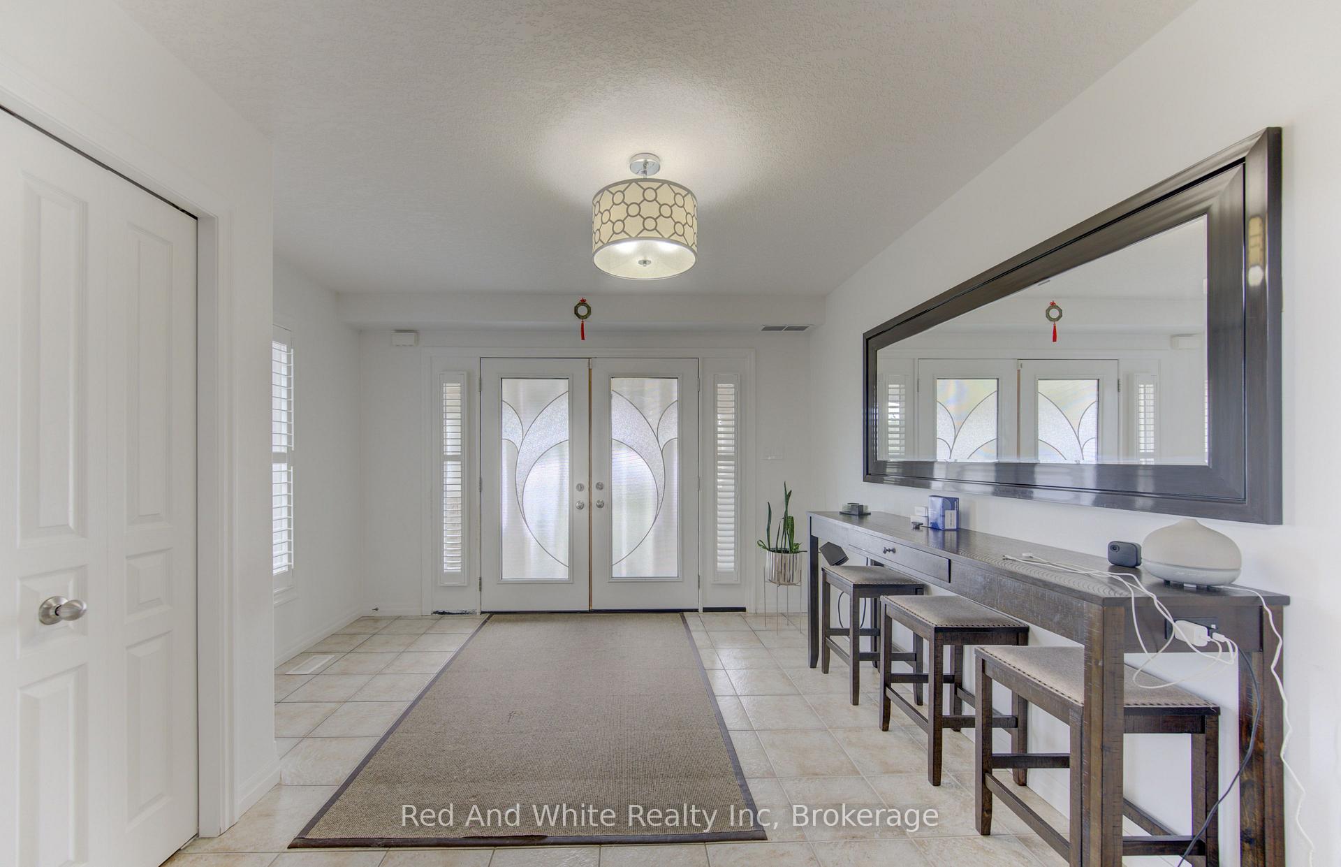 Photo 6 of 167 Westcliff Way, Cambridge, Westview — HOMEH