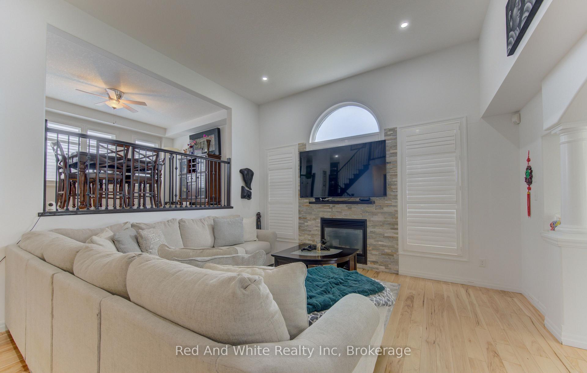 Photo 8 of 167 Westcliff Way, Cambridge, Westview — HOMEH