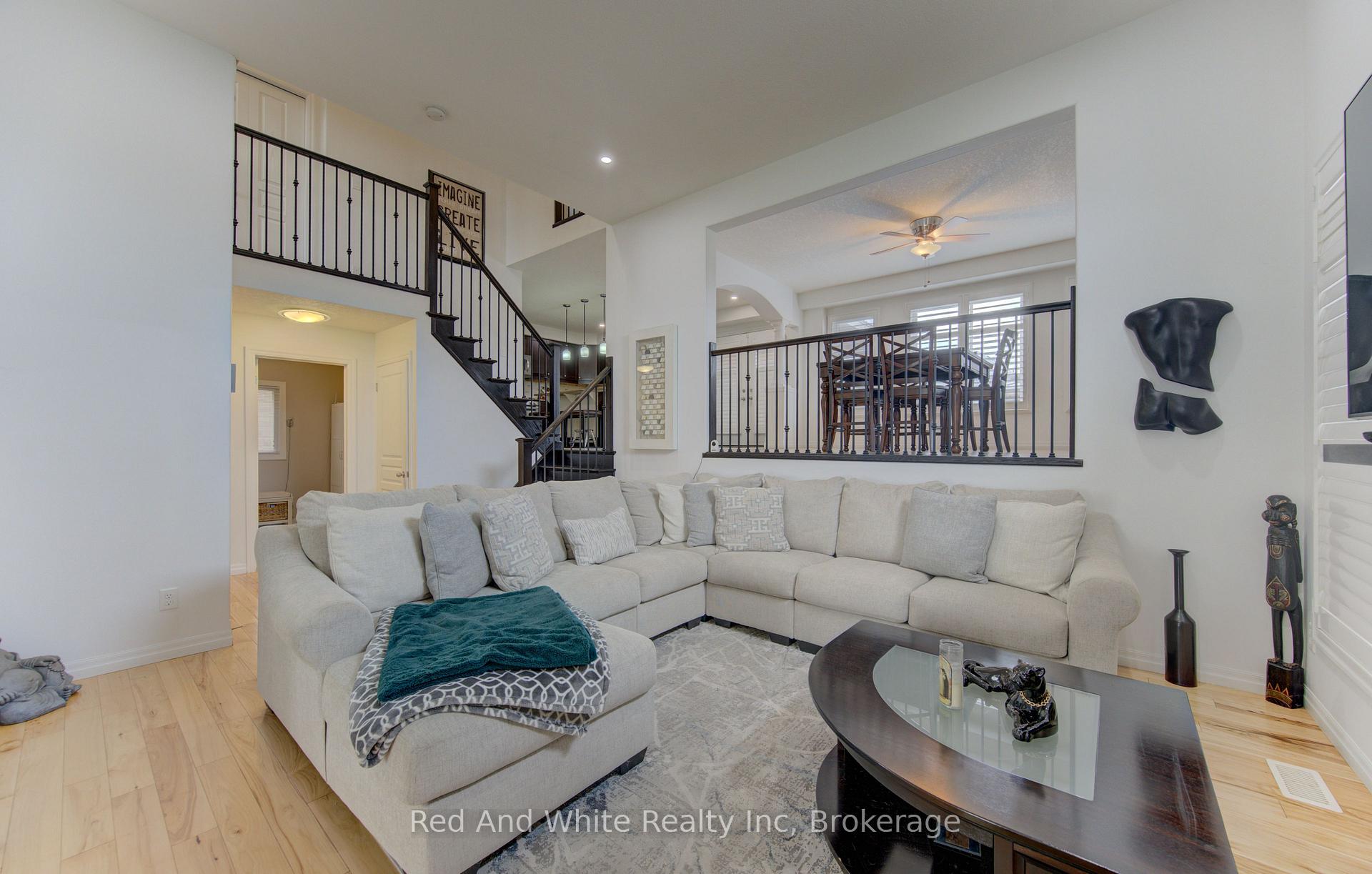 Photo 12 of 167 Westcliff Way, Cambridge, Westview — HOMEH