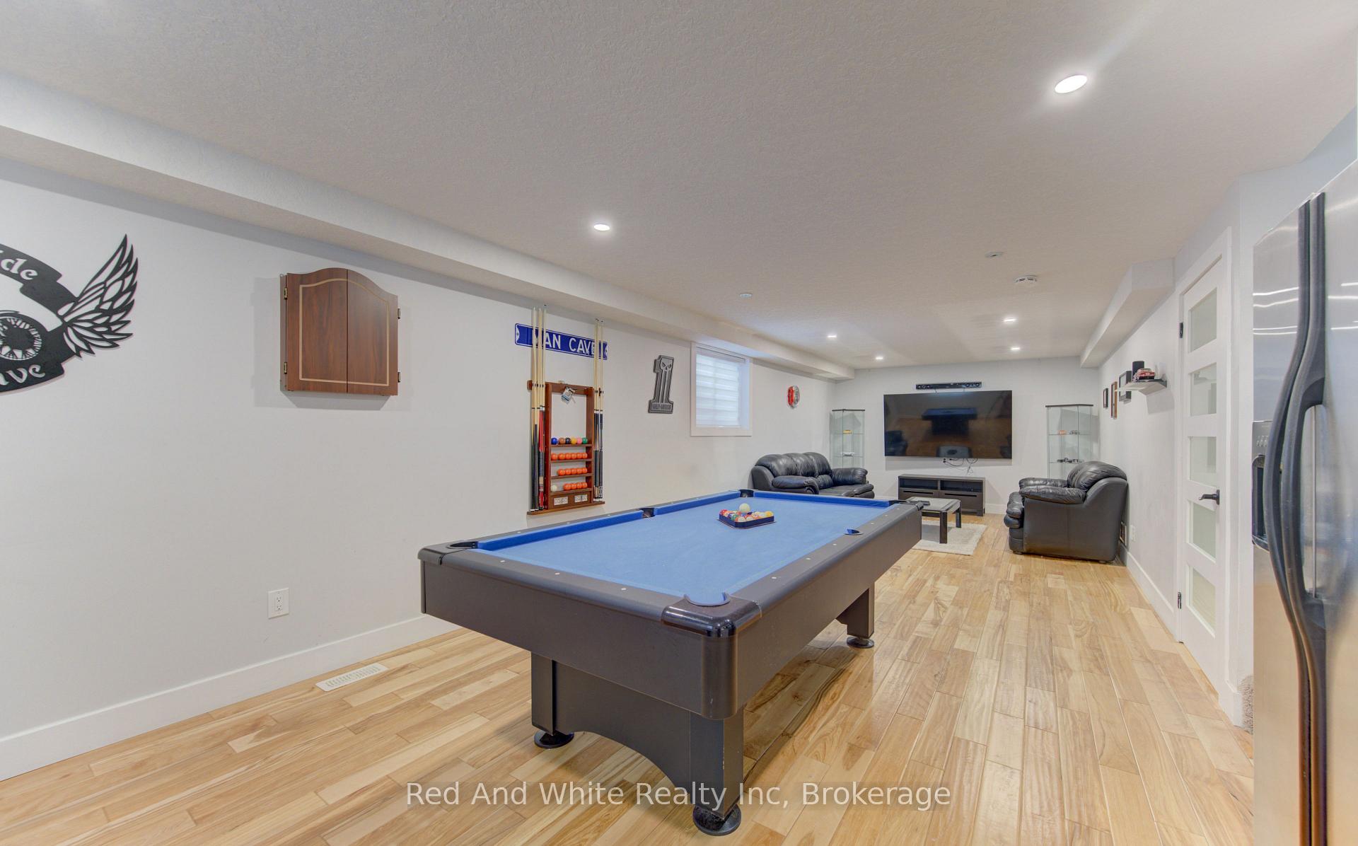 Photo 36 of 167 Westcliff Way, Cambridge, Westview — HOMEH