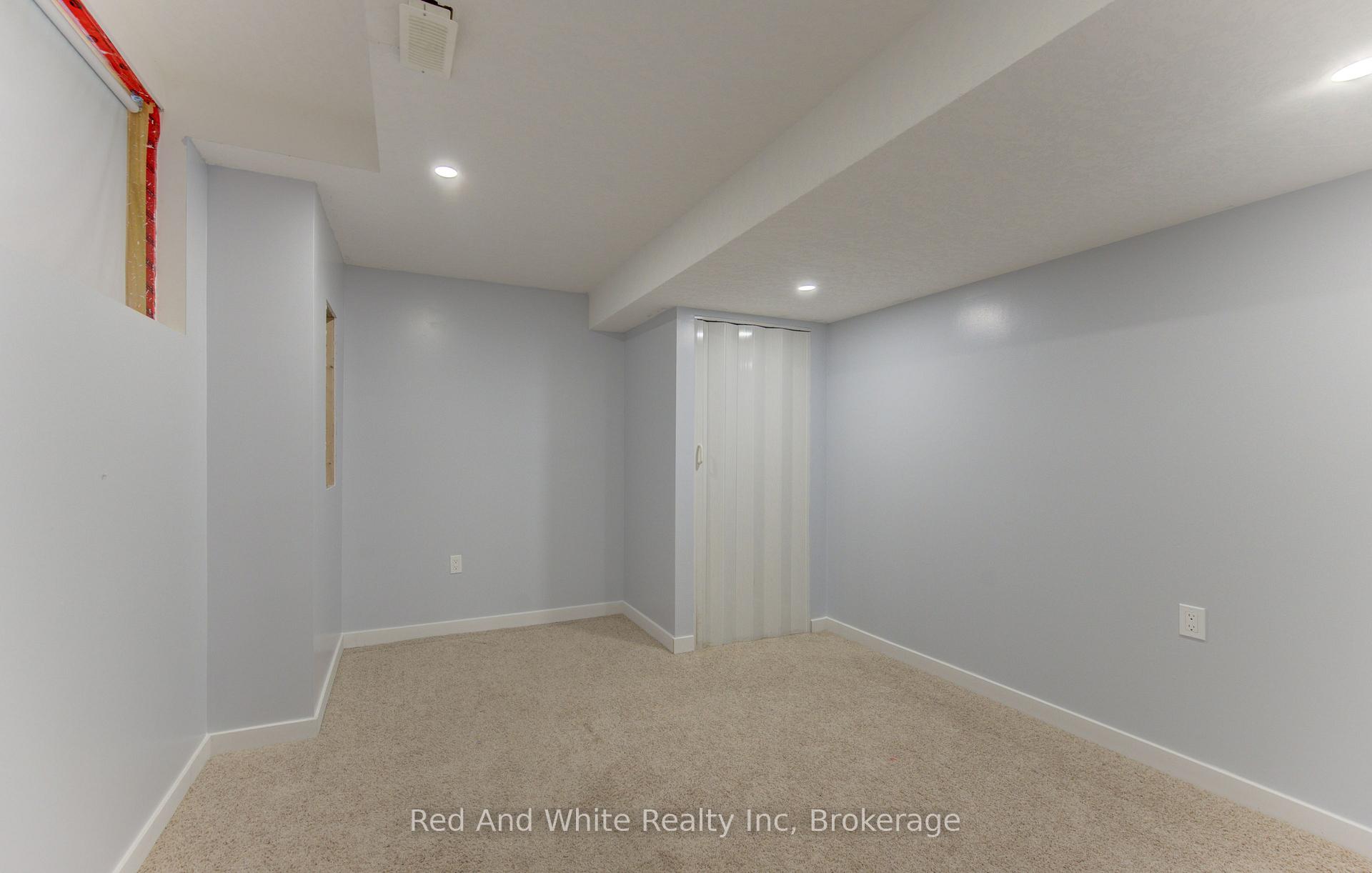 Photo 38 of 167 Westcliff Way, Cambridge, Westview — HOMEH
