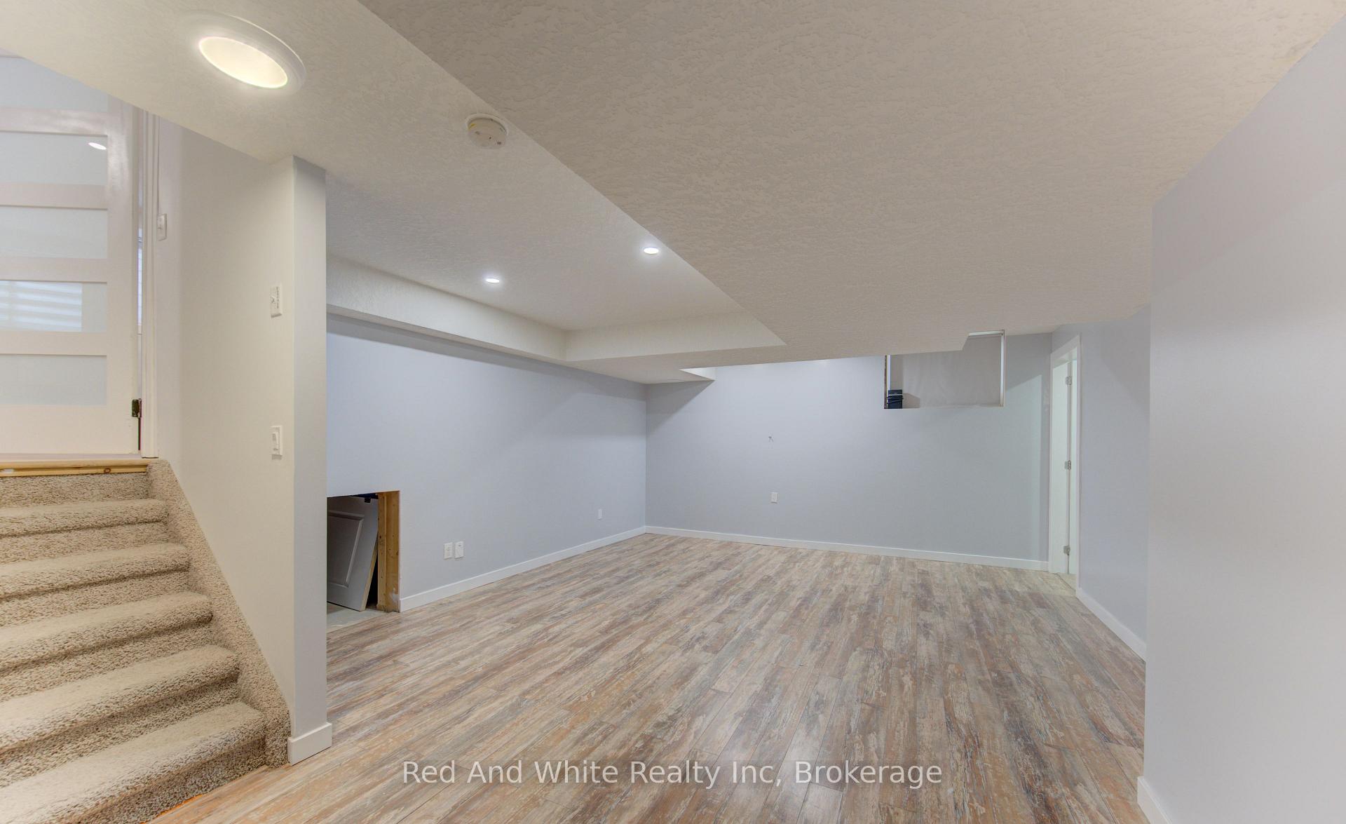 Photo 39 of 167 Westcliff Way, Cambridge, Westview — HOMEH
