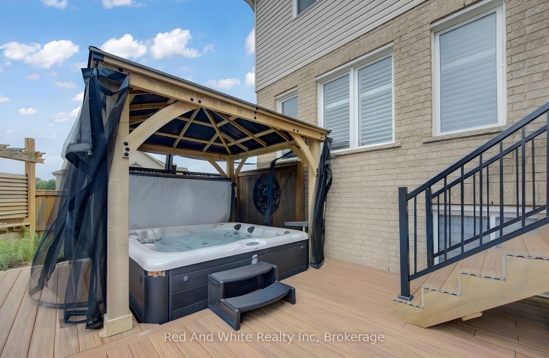 Photo 42 of 167 Westcliff Way, Cambridge, Westview — HOMEH