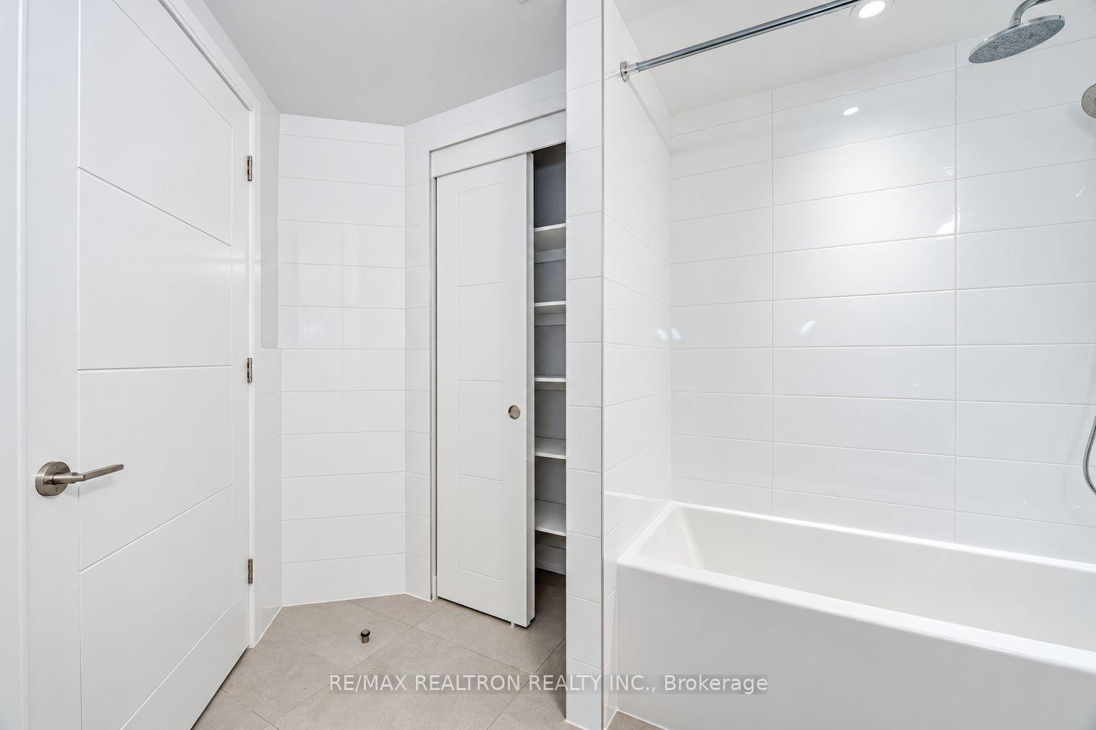 Photo 10 of Unit 1001, 2525 Bathurst Street, Toronto, Forest Hill North — HOMEH