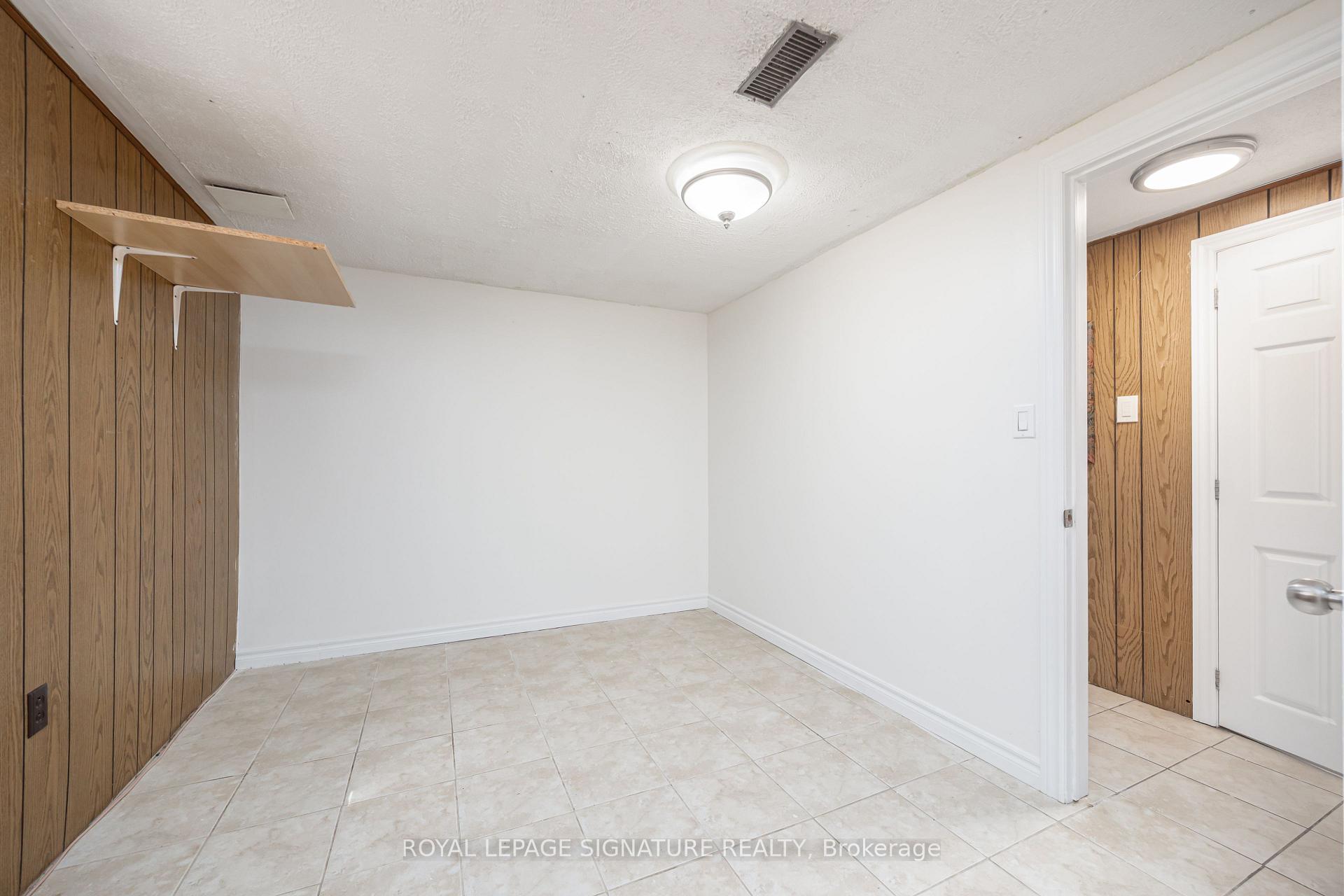 Photo 24 of 3 Presley Avenue, Scarborough, Clairlea-Birchmount — HOMEH