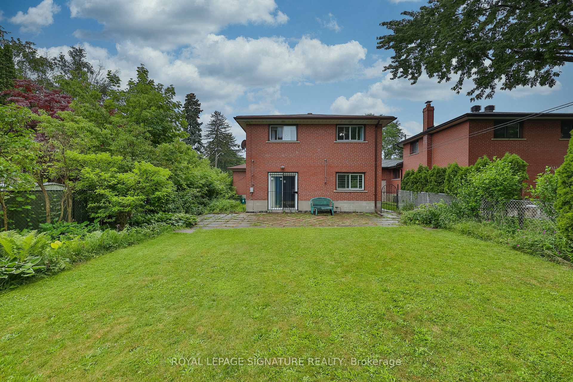 Photo 30 of 3 Presley Avenue, Scarborough, Clairlea-Birchmount — HOMEH