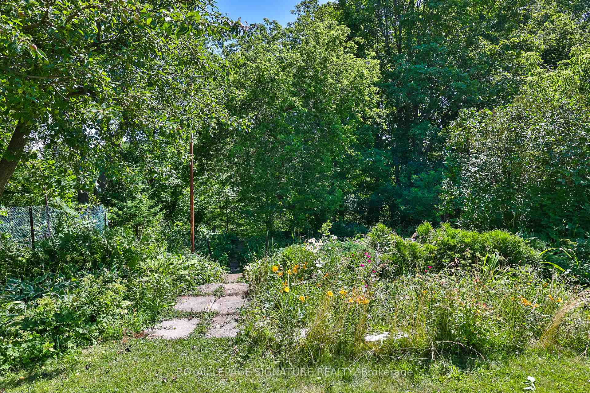 Photo 31 of 3 Presley Avenue, Scarborough, Clairlea-Birchmount — HOMEH