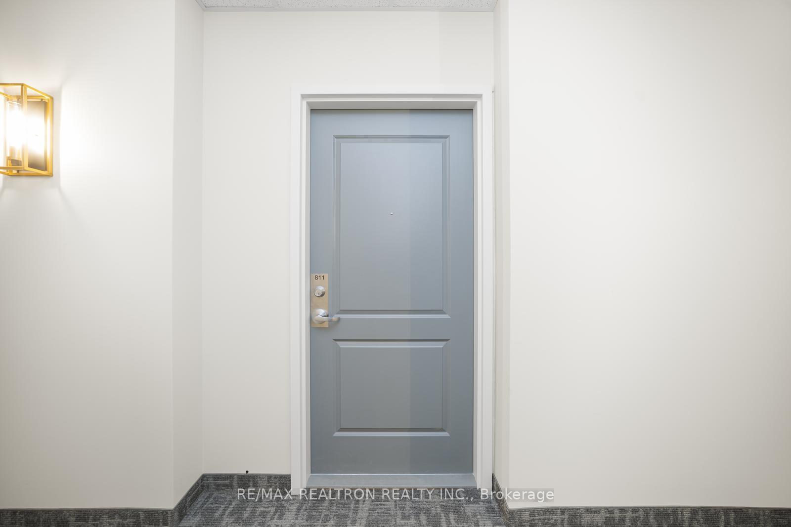 Photo 7 of Unit Ph811, 5917 Main Street, Whitchurch-Stouffville, Stouffville — HOMEH