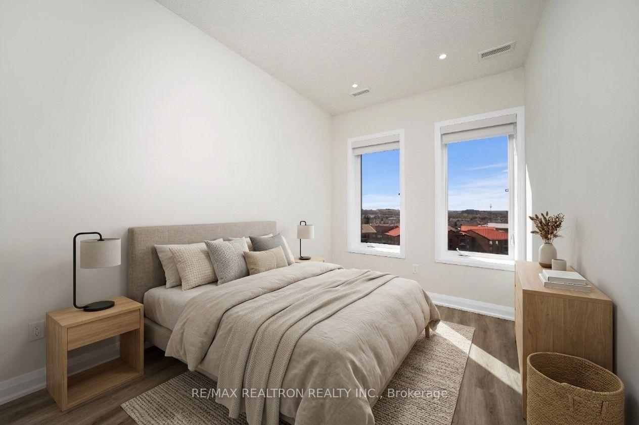Photo 22 of Unit Ph811, 5917 Main Street, Whitchurch-Stouffville, Stouffville — HOMEH
