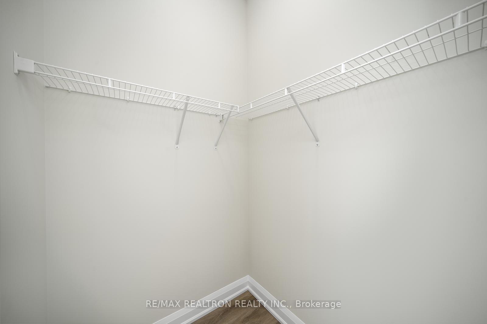 Photo 29 of Unit Ph811, 5917 Main Street, Whitchurch-Stouffville, Stouffville — HOMEH