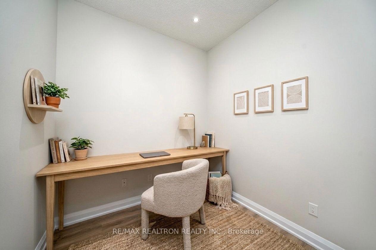 Photo 31 of Unit Ph811, 5917 Main Street, Whitchurch-Stouffville, Stouffville — HOMEH
