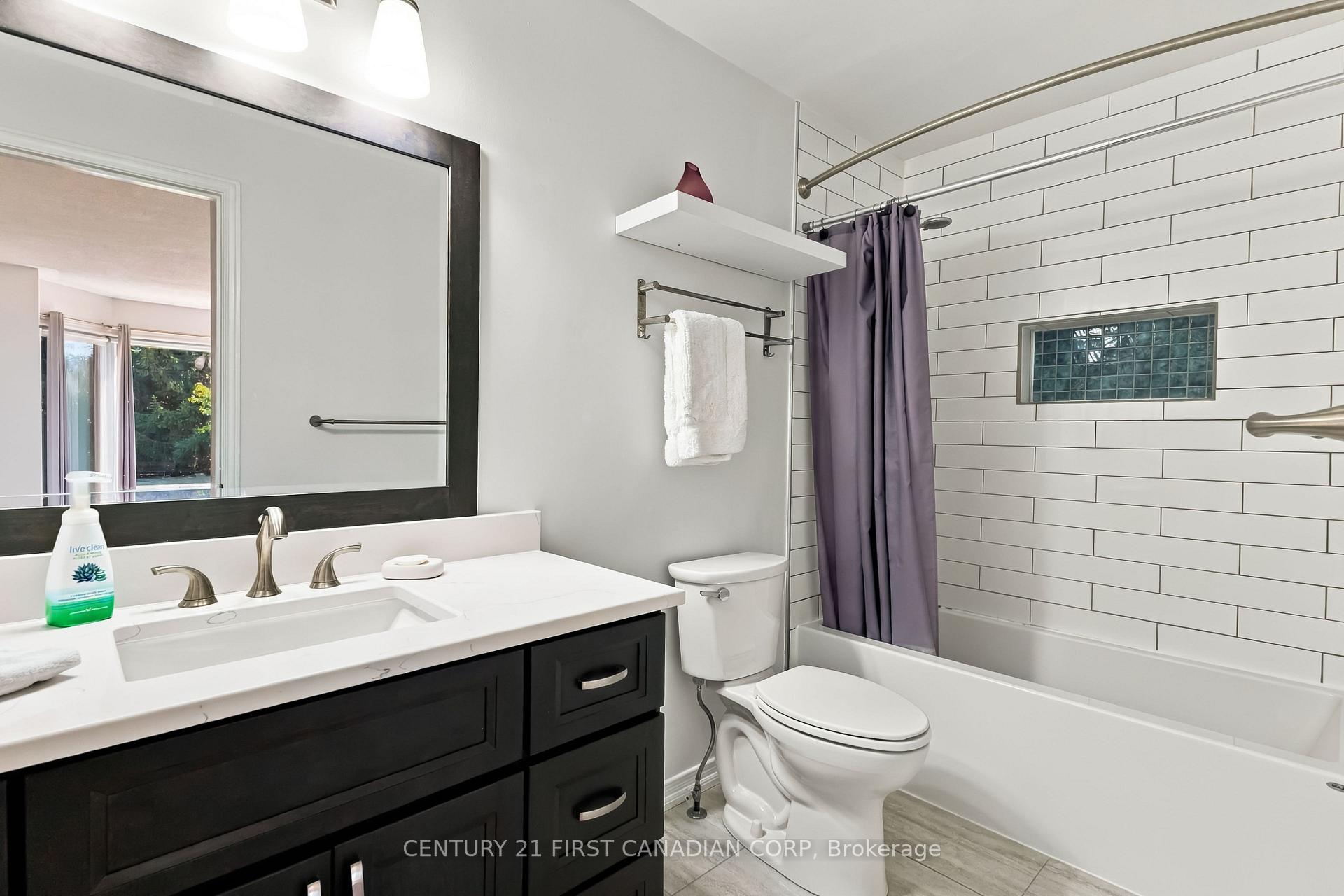Photo 37 of Unit 23, 20 Kernohan Parkway, London, South D — HOMEH