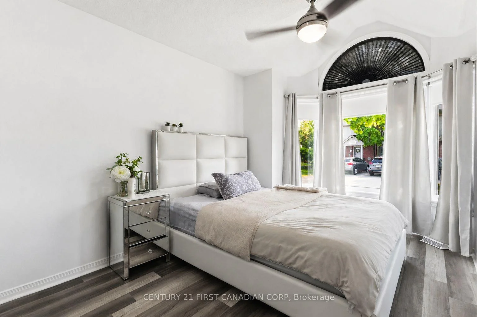 Photo 9 of Unit 23, 20 Kernohan Parkway, London, South D — HOMEH