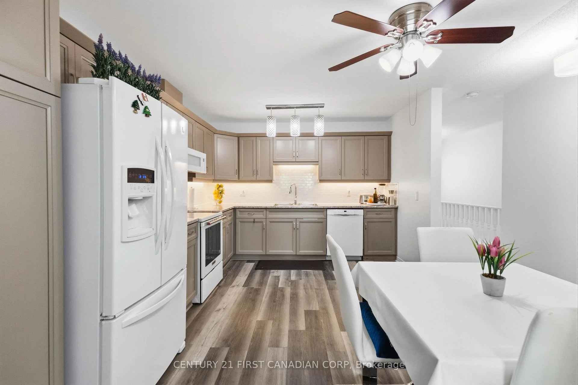 Photo 12 of Unit 23, 20 Kernohan Parkway, London, South D — HOMEH