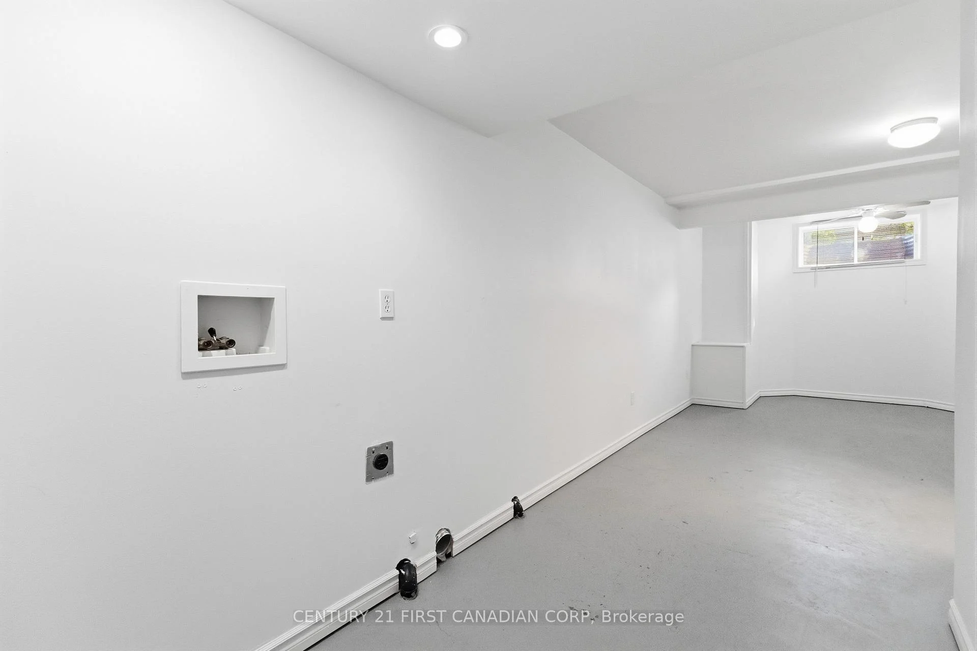Photo 36 of Unit 23, 20 Kernohan Parkway, London, South D — HOMEH