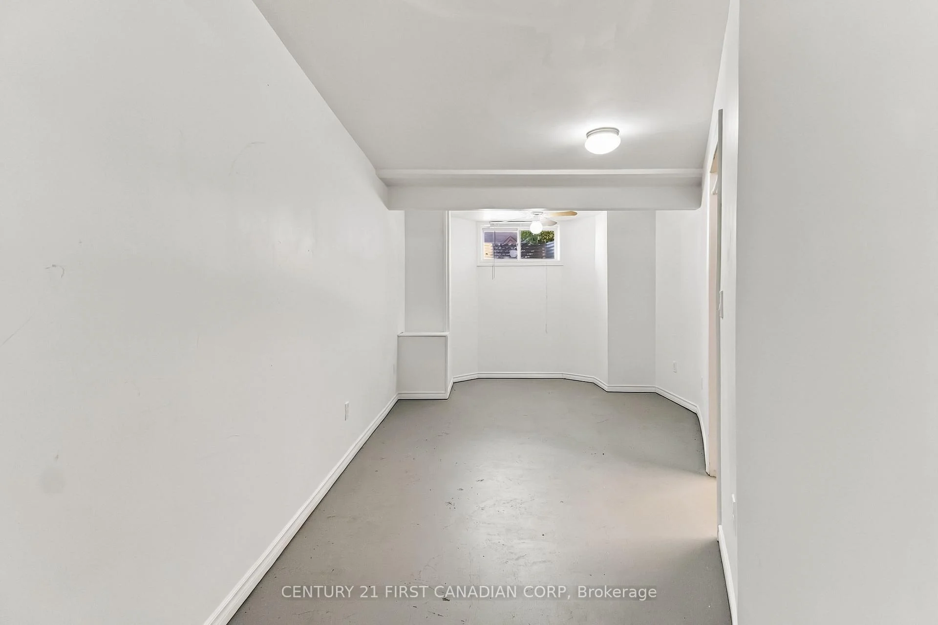 Photo 51 of Unit 23, 20 Kernohan Parkway, London, South D — HOMEH