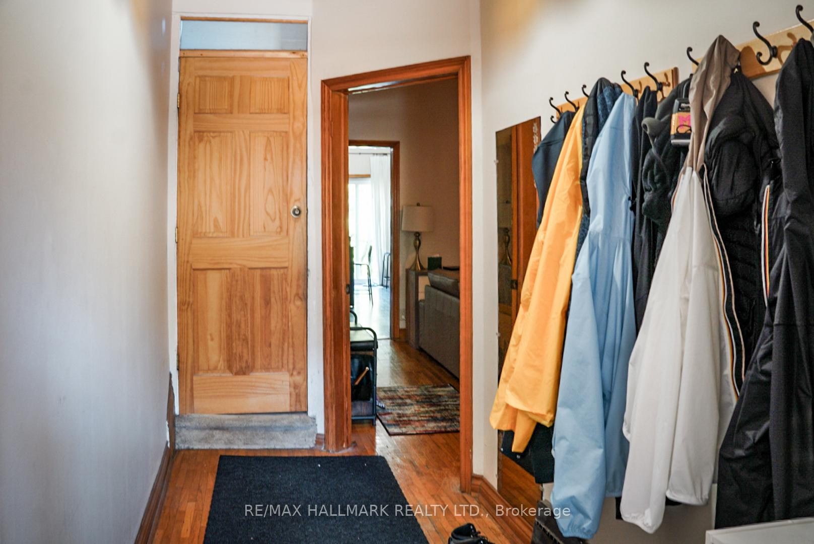 Photo 5 of Unit Main & Basement, 88 Swanwick Avenue, Toronto, East End-Danforth — HOMEH