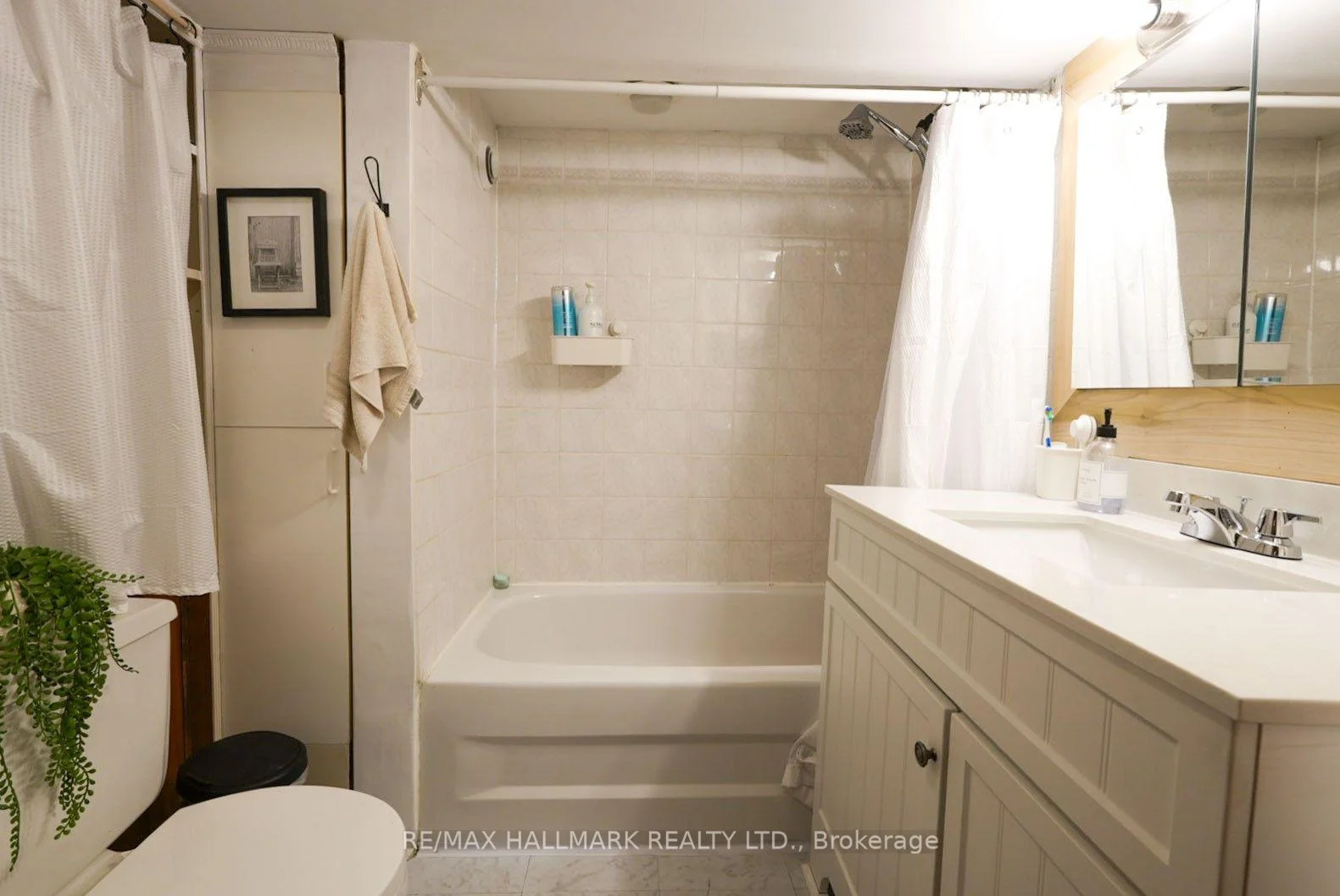 Photo 22 of Unit Main & Basement, 88 Swanwick Avenue, Toronto, East End-Danforth — HOMEH